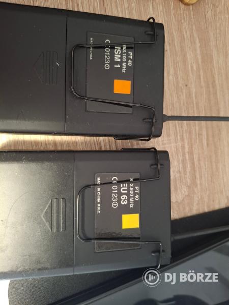 AKG WMS40 UFH vezeték nélküli mikrofon szett (2db szett)