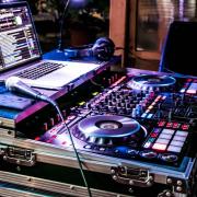Pioneer DDJ-SZ DJ kontroller flight case-ben