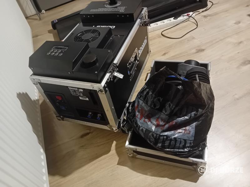 BeamZ LF1500 professzionális DMX hidegfüstgép (300m3/perc)