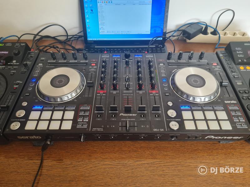 Pioneer ddj-sx + i7 4th gen laptop + táska + decksaver