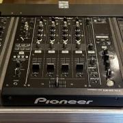 Pioneer CDJ 2000 Nexus + DJM 900 Nexus + Rack