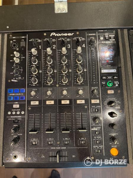 Pioneer CDJ 2000 Nexus + DJM 900 Nexus + Rack