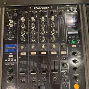 Pioneer CDJ 2000 Nexus + DJM 900 Nexus + Rack