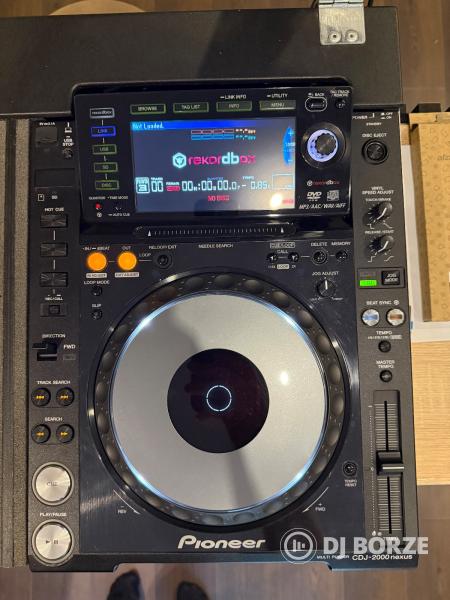 Pioneer CDJ 2000 Nexus + DJM 900 Nexus + Rack