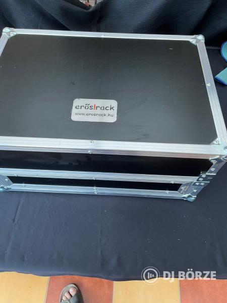 DJ laptoptartós rack