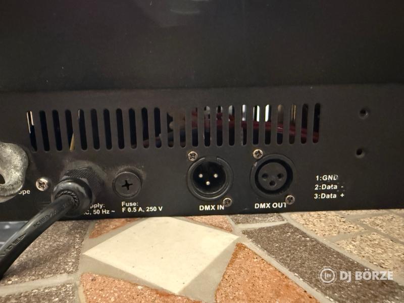 Pioneer DDJ-SX kontroller + szállítóláda (rack) + PAR lámpák