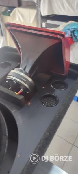 EVM 2 UTAS HANGFALPÁR ELADÓ.