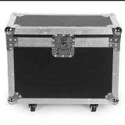 Eladó új 120 watt beam&spot robotlámpák rackekkel