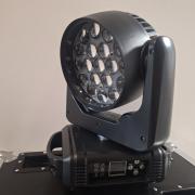 Eladó új 19x15 watt wash zoom robotlámpák rackekkel, ingyenes szállítással