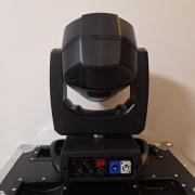 Eladó új 230 watt 7R robotlámpák, ajándék rackekkel, ingyenes szállítással