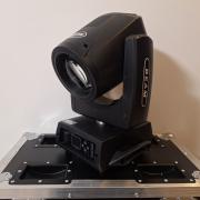 Eladó új 230 watt 7R robotlámpák, ajándék rackekkel, ingyenes szállítással