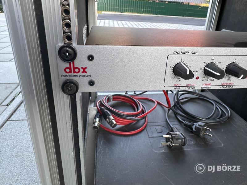 dbx 223xs Stereo 2-Way/Mono 3-Way Crossover