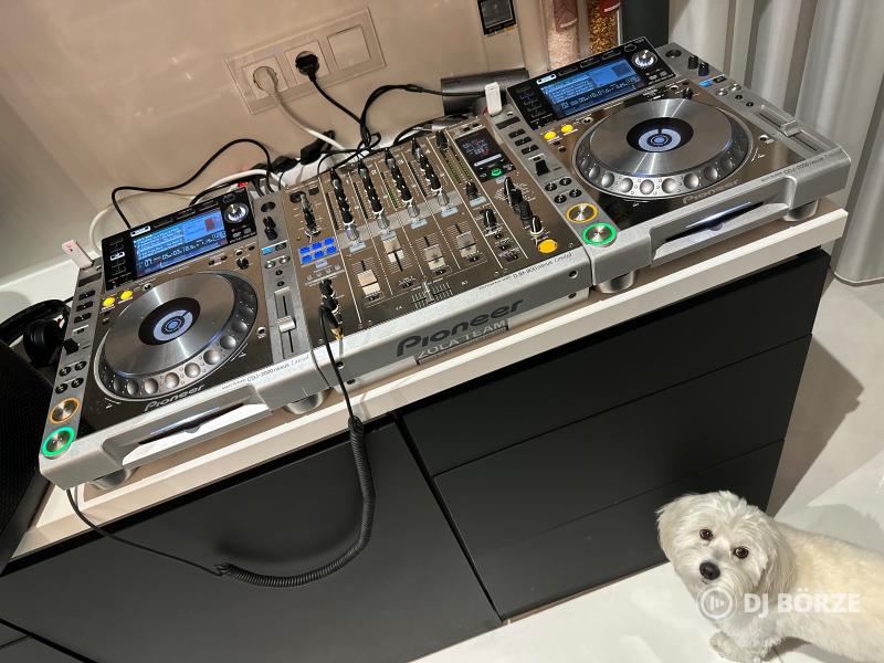 Cdj 2000 nexus Limited