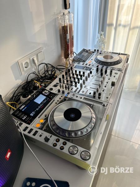 Cdj 2000 nexus Limited