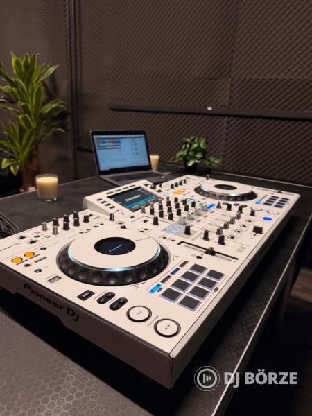 Pioneer XDJ-XZ White (Fóliázott)
