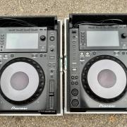Pioneer CDJ-900NXS PÁR (2015) + GYÁRI DOBOZOK + Safe Case RACKEK