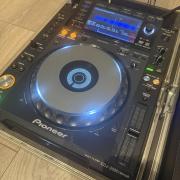 2x Pioneer CDJ-2000 Nexus + 1x Pioneer DJM-900 Nexus