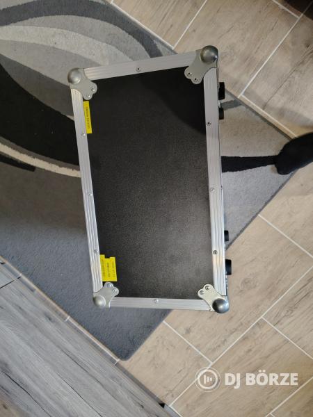 6 U végfok rack Robust