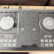 Traktor Kontrol S2 MK2 + decksaver + szoftver + doboz