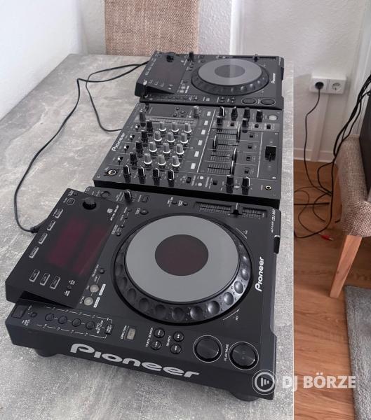 Pioneer DJ szett – 2× CDJ-900 + DJM-700