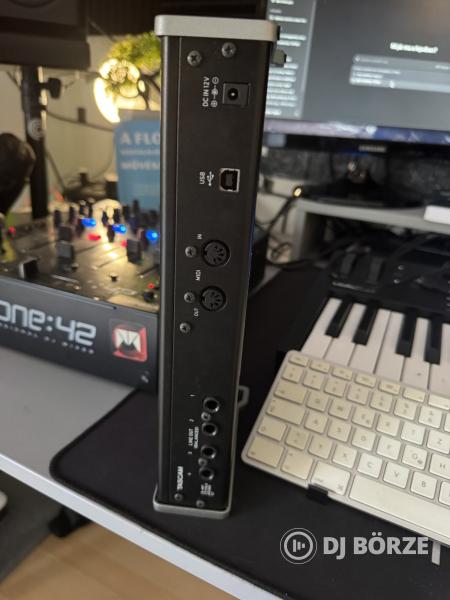 TASCAM US-4x4 USB audio interfész – 4 be / 4 ki
