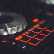 Traktor az inMusic alatt: mit tudunk, és mit tegyél