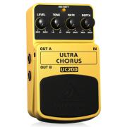 Behringer UC200 Ultra Chorus pedál