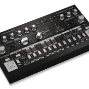 Behringer TD-3-BK analóg basszusvonal-szintetizátor (fekete)