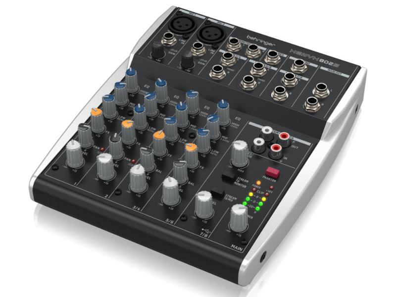 Behringer XENYX 802S keverőpult