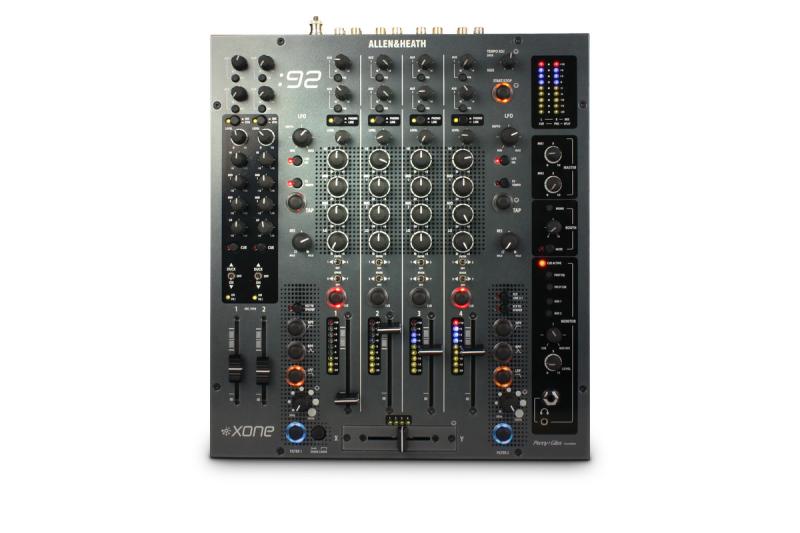 Allen & Heath Xone:92 MkII 4+2 csatornás klub/DJ keverő