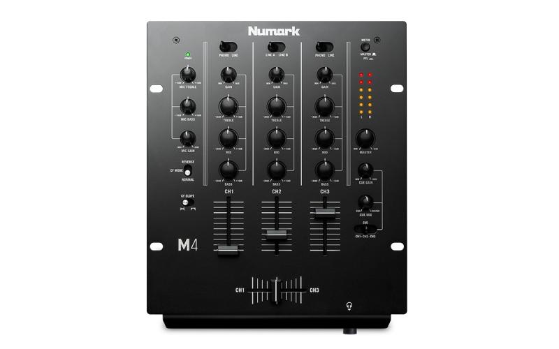 Numark M4 3 csatornás scratch DJ keverő