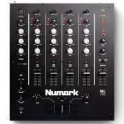 Numark M6USB 4 csatornás DJ keverő USB interfésszel