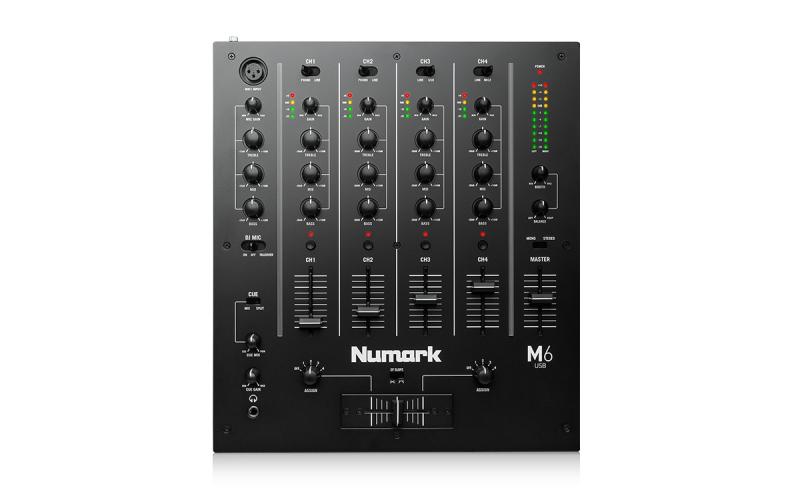 Numark M6USB 4 csatornás DJ keverő USB interfésszel