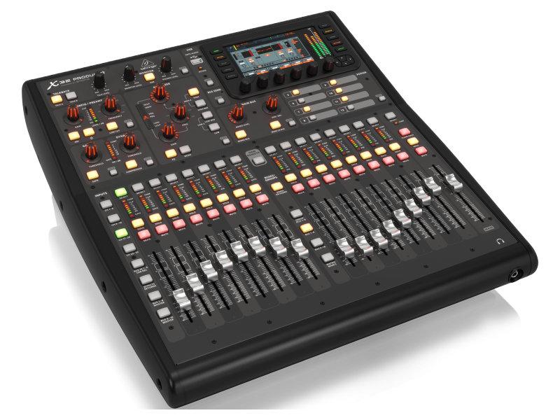 Behringer X32 Producer 40-csatornás digitális keverőpult