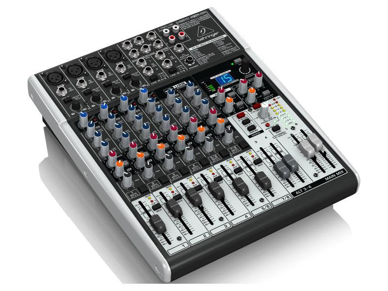 Behringer XENYX X1204USB USB keverő