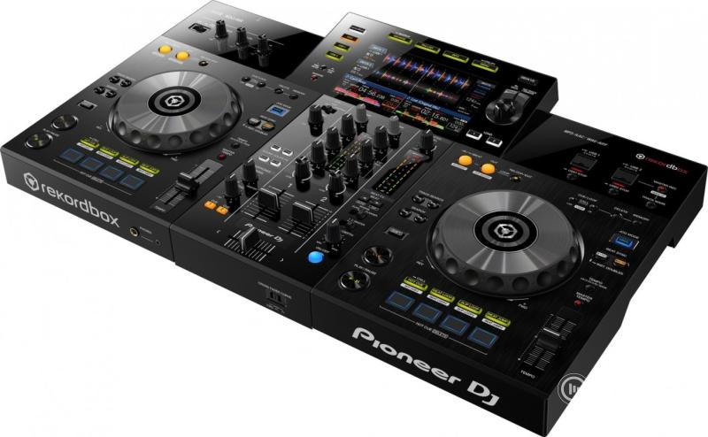 Pioneer DJ XDJ-RR 2-csatornás rekordbox DJ rendszer