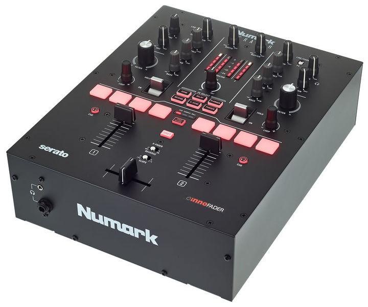 Numark PT01 Scratch hordozható lemezjátszó