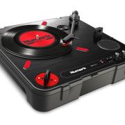 Numark PT01 Scratch hordozható lemezjátszó