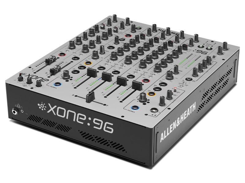 Allen & Heath Xone:96 analóg DJ keverő