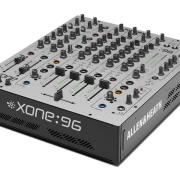 Allen & Heath Xone:96 analóg DJ keverő