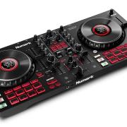 Numark Mixtrack Platinum FX 4-deck DJ kontroller