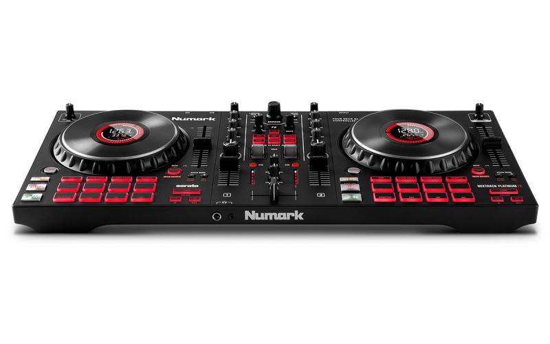 Numark Mixtrack Platinum FX 4-deck DJ kontroller