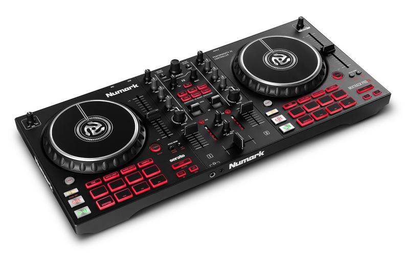 Numark Mixtrack Pro FX 2-deck DJ kontroller beépített hangkártyával
