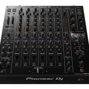 Pioneer DJ DJM-V10 6 csatornás professzionális DJ keverő