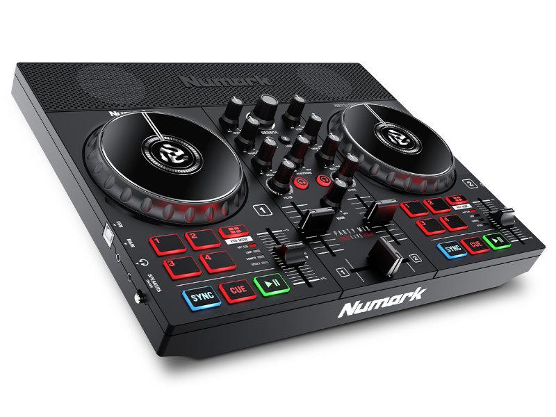 Numark Party Mix Live DJ kontroller beépített fényeffektekkel és hangszóróval