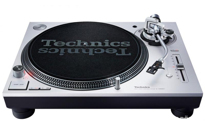 Technics SL-1200MK7 Közvetlen Meghajtású DJ Lemezjátszó