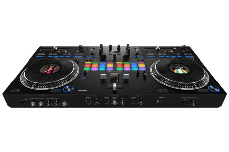 Pioneer DJ DDJ-REV7 2 csatornás DJ kontroller Serato DJ Pro-hoz
