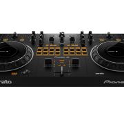 Pioneer DJ DDJ-REV1 2 csatornás DJ kontroller Serato DJ Lite-hoz