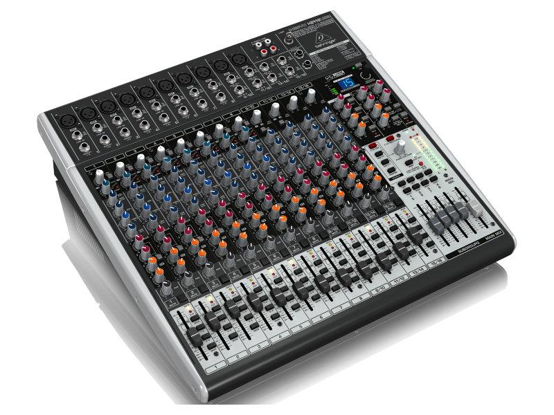 Behringer XENYX X2442USB 24 csatornás keverő USB-vel