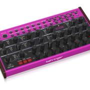 Behringer EDGE félmoduláris analóg szintetizátor